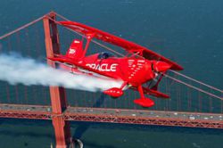 Sean Tucker Flies With Oregon Aero